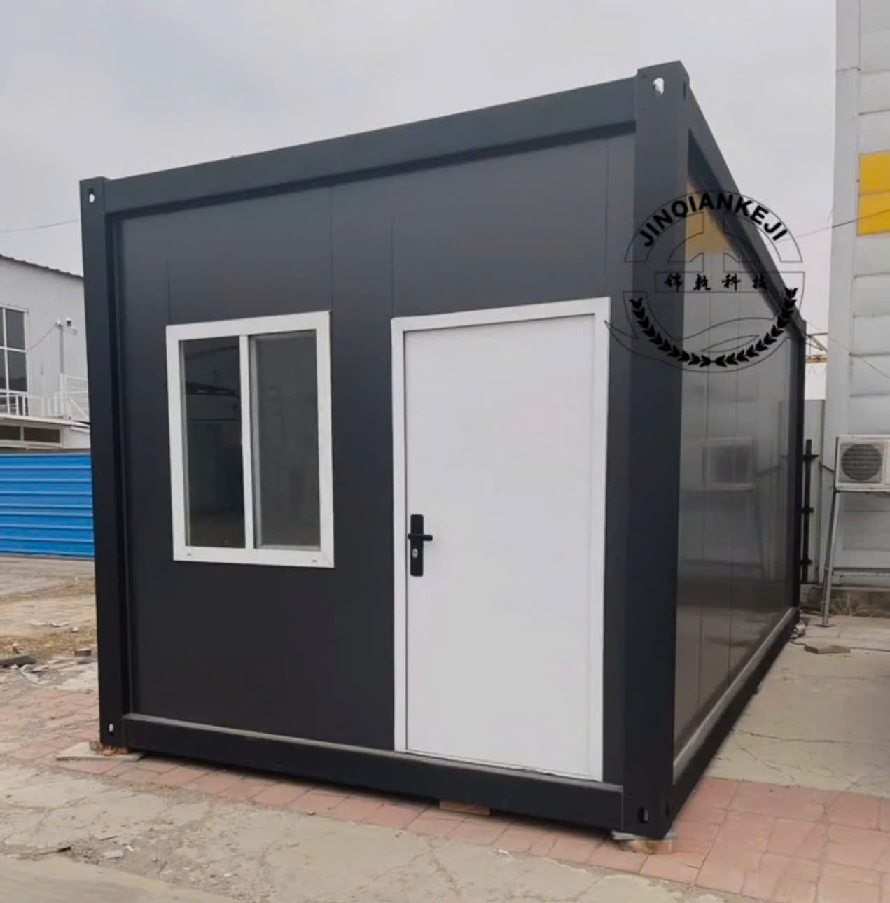 Nhà container